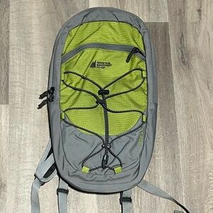 MEC Mountain Equipment Co-op Airhike 8 Backpack
